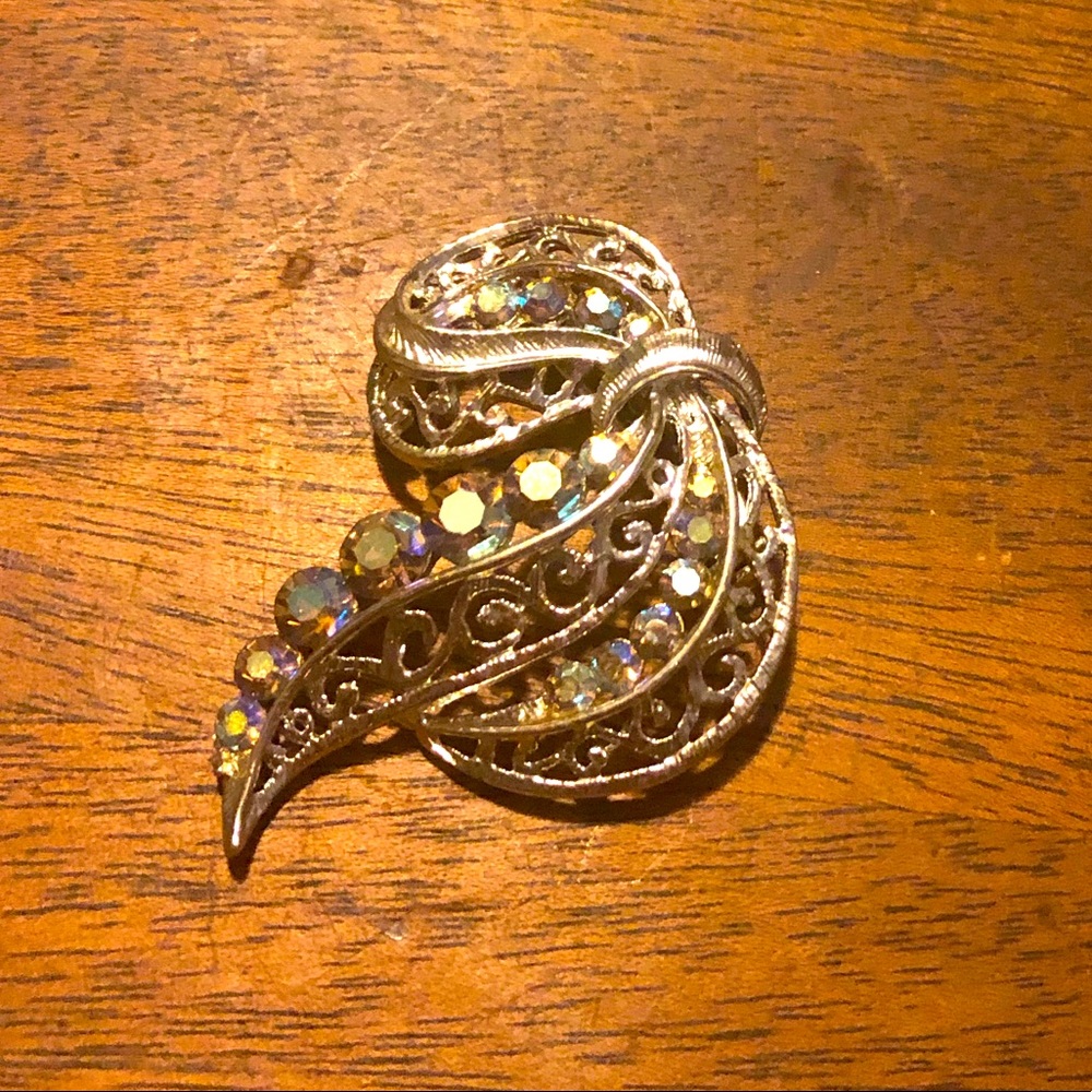 Antique Brooch Rainbow Crystal - Picture 6 of 7